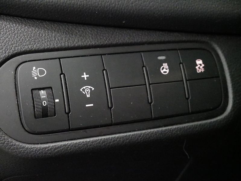 Kia Carens - fotka 13 z 26
