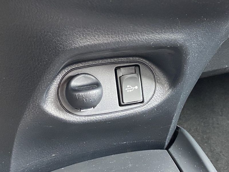 Toyota Yaris 1.5i, ČR, Trend, záruka - fotka 23 z 30
