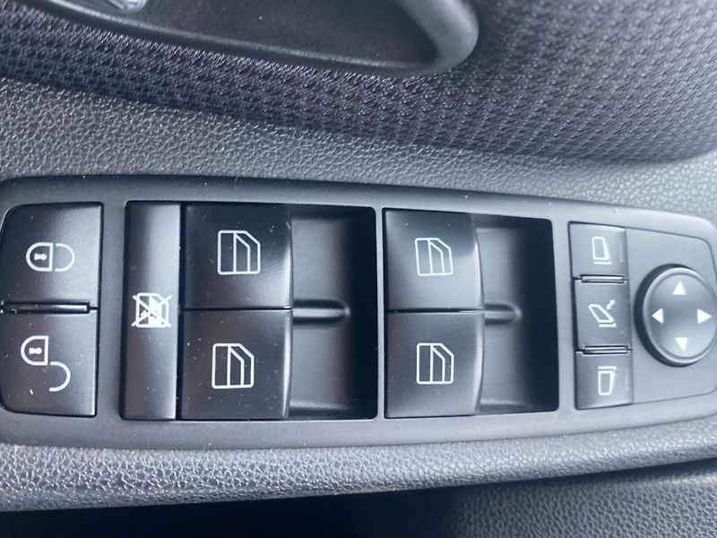 Mercedes-Benz Třídy B (2010) 180 CDI (80kW) - fotka 19 z 24