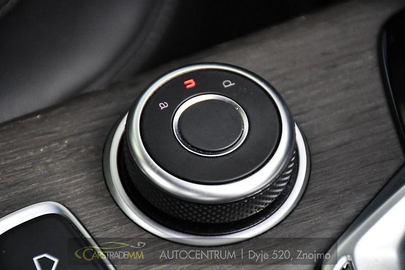 Alfa Romeo Giulia 2.2JTDm 154kw Ti - fotka 35 z 53
