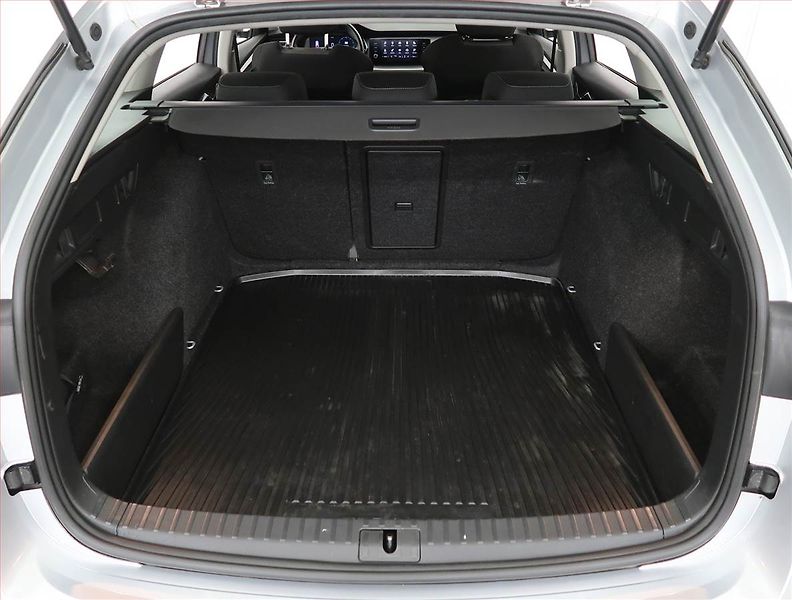 Škoda Octavia (2023) Ambition 2.0 TDI - fotka 13 z 25