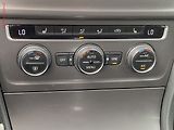 Volkswagen Golf (2015) 2.0 TDi, Lounge, DSG, TZ - náhled 14