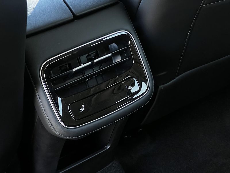 Chery Tiggo 8 PHEV (2026) 1.5 UNIQUE - fotka 22 z 34