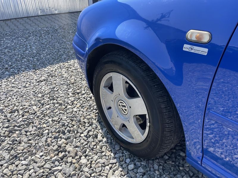 Volkswagen Golf 1.6i SR 100PS 134TKM REZERVACE - fotka 24 z 174
