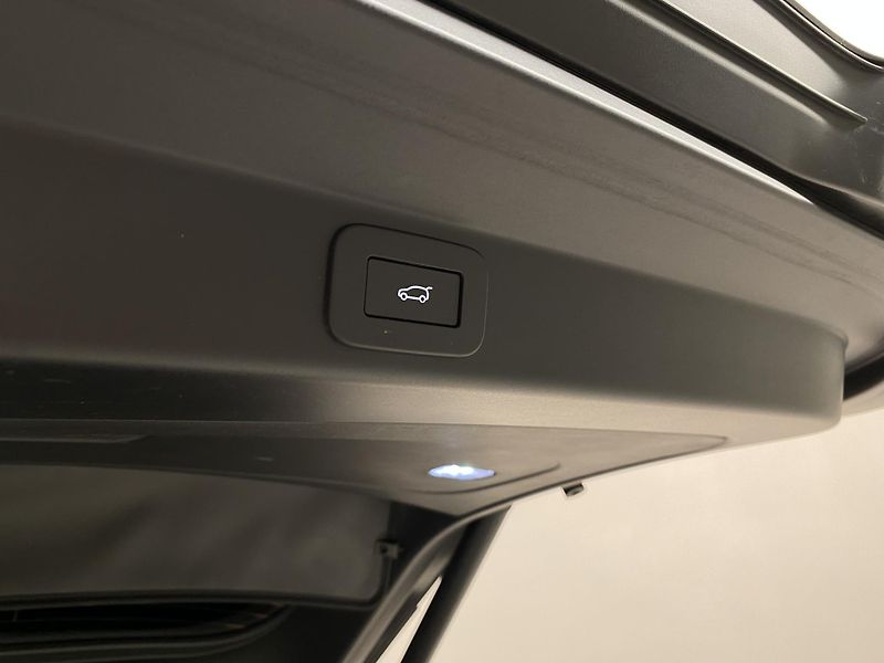 Land Rover Range Rover Sport P460e DYNAMIC HSE REZERVACE - fotka 33 z 66