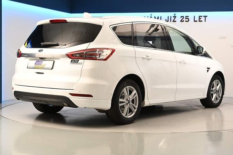 Ford S-MAX (2020) 2.0 LED SONY ACC 7 Míst Tažné - fotka 5 z 39