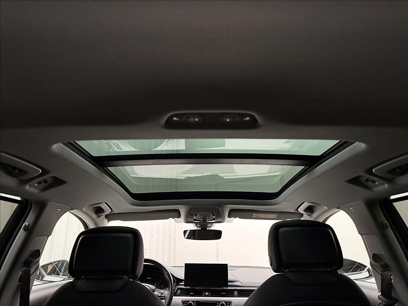 Audi A4 35TDI MHEV S-LINE MATRIX LED - fotka 38 z 46