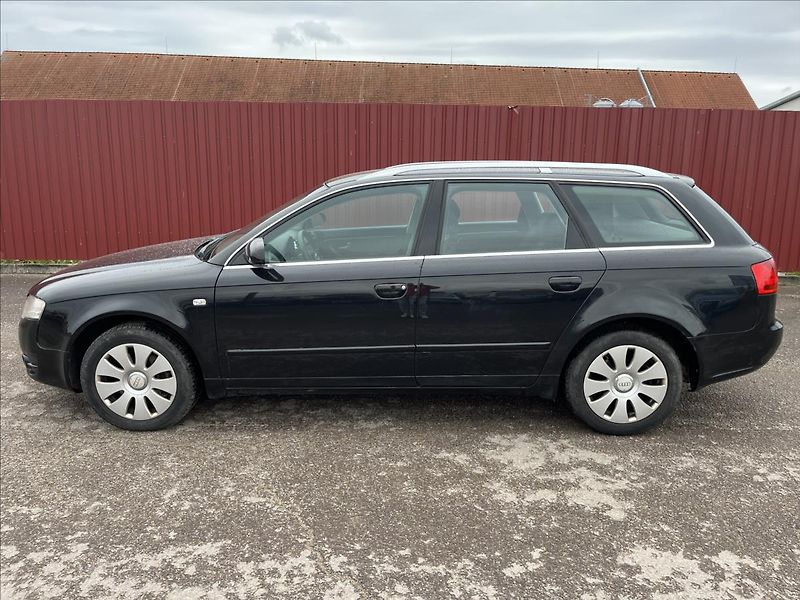 Audi A4 Avant 3,0 TDi 150KW 4x4 AUTOMA - fotka 4 z 31