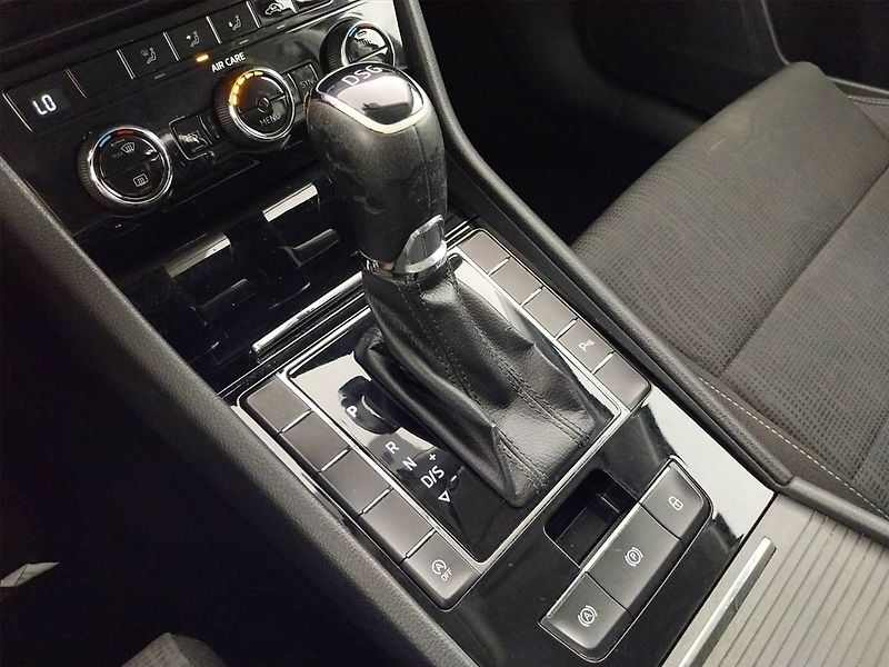Škoda Superb (2018) Ambition 2.0 TDI, Automat - fotka 13 z 18