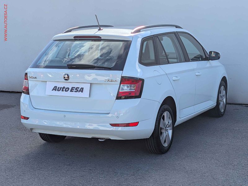 Škoda Fabia (2018) 1.0 TSI, ČR, Ambition - fotka 4 z 15