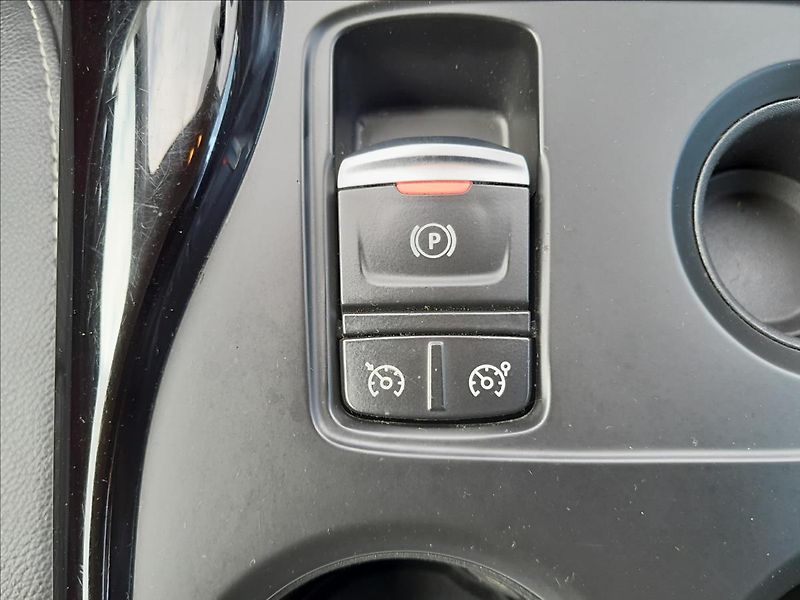 Renault Kadjar 1,2 TCe 96kW LIMITED - fotka 37 z 55