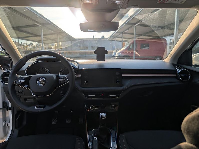 Škoda Fabia 1,0 TSi STYLE,1.majitel,záruka - fotka 11 z 15