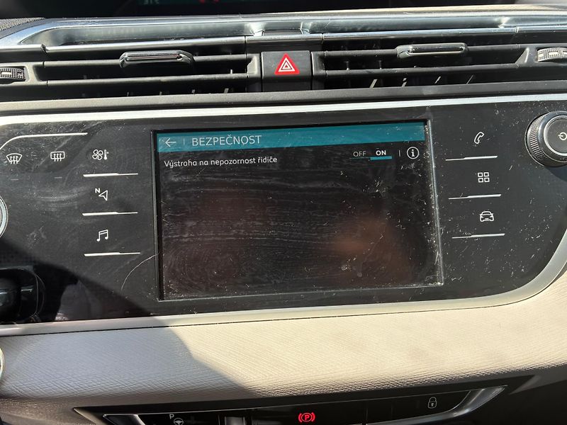 Citroën C4 Picasso (2017) 1.6HDi,88KW,MASÁŽ, BLIS, 1.MAJ - fotka 15 z 35