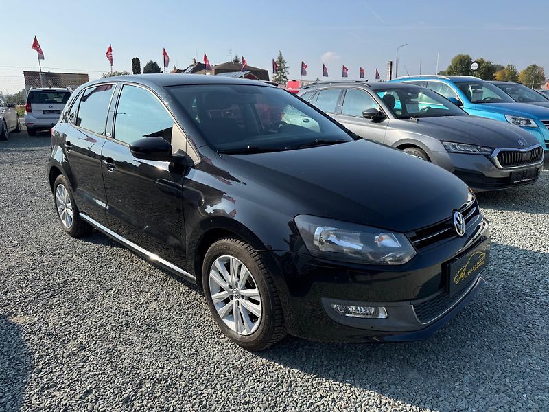 Volkswagen Polo 1.2i STYLE - fotka 1 z 13