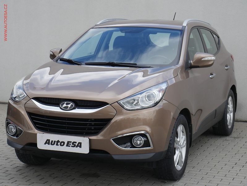 Hyundai ix35 (2013) 1.7CRDI, ČR, AC, tempo, park - fotka 3 z 15