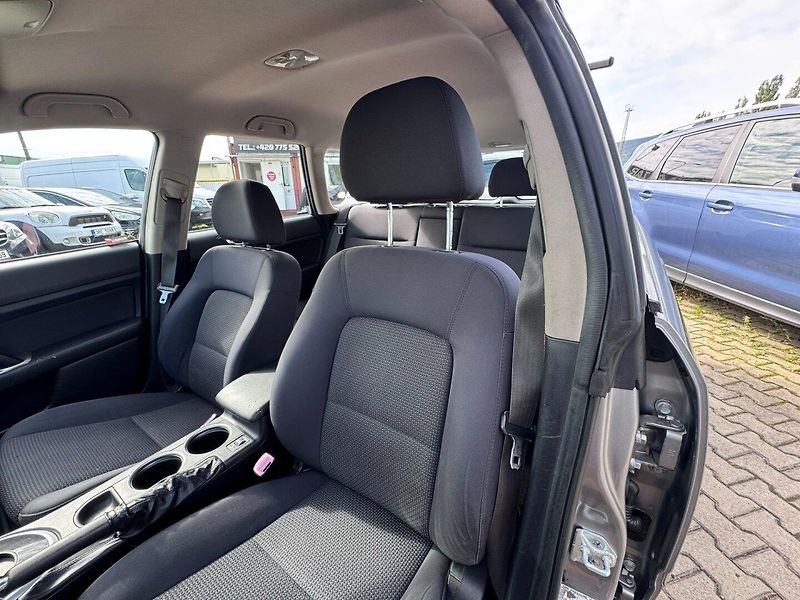 Subaru Outback (2007) AUTOMAT 4X4 2,5i 121 KW TAŽNÉ - fotka 22 z 50