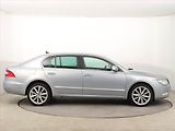 Škoda Superb (2012) 2.0 TDI, Automat, Navi, Xenony - náhled 6