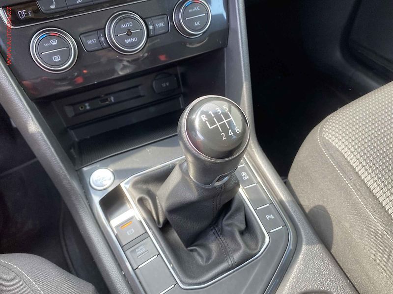 Volkswagen Tiguan (2018) 1.4 TSi, Trendline, LED, navi - fotka 15 z 17