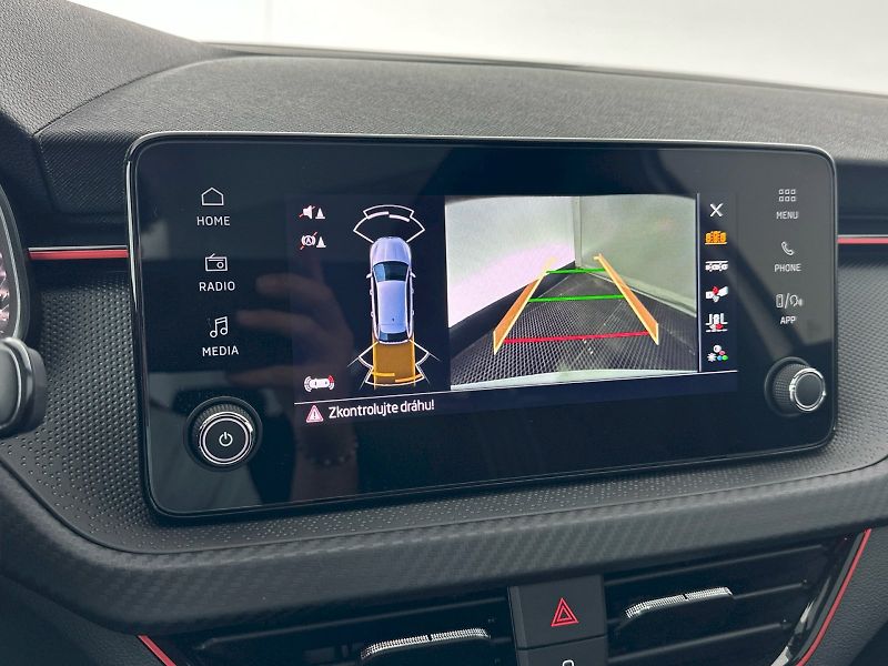 Škoda Scala (2025) DSG 1.5TSI 110kW Monte Carlo - fotka 11 z 33