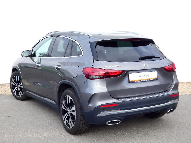 Mercedes-Benz GLA (2020) 200d - fotka 8 z 30