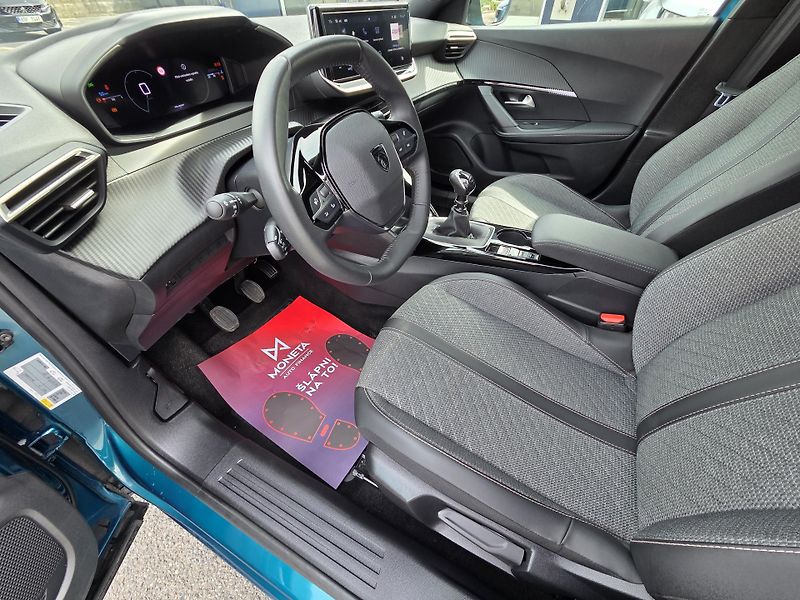 Peugeot 2008 (2025) 1.2 PT 100 ALLURE MAN6 - fotka 9 z 27