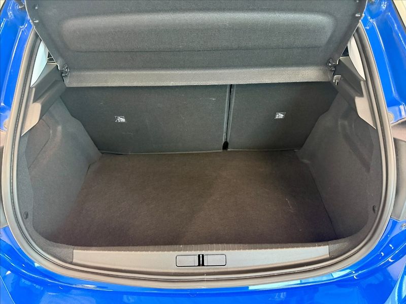 Opel Corsa 1,2 T 74kW Elegance - fotka 14 z 15