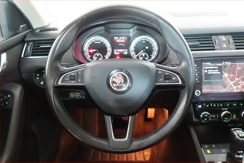 Škoda Octavia (2017) Laurin&Klement 2.0 TDI, 4X4 - fotka 17 z 21
