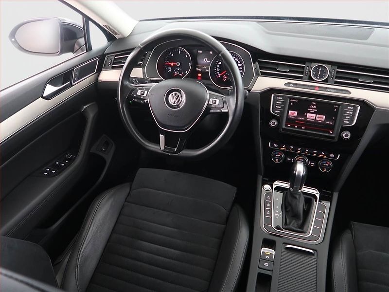 Volkswagen Passat (2016) Highline 2.0 BiTDI, 4X4 - fotka 7 z 18