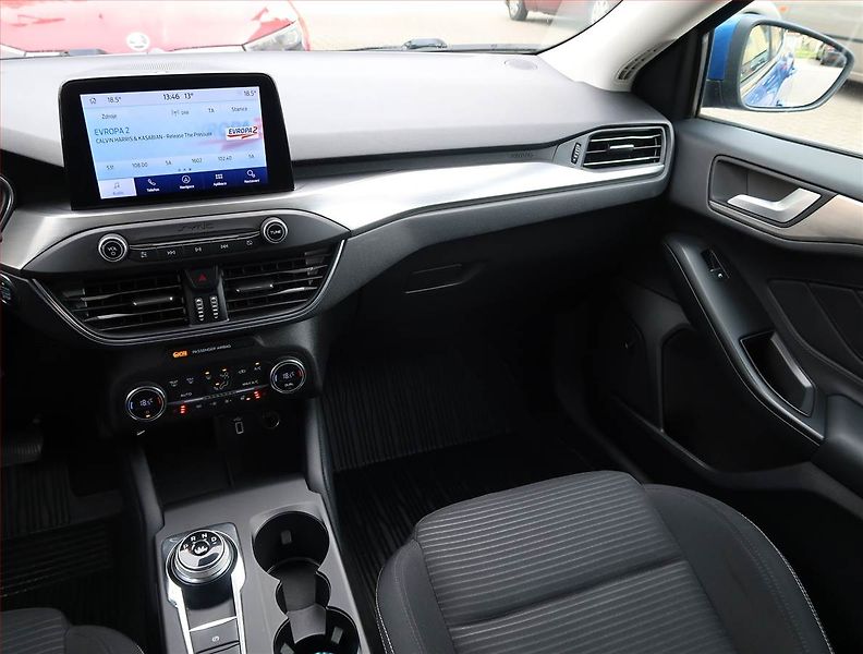 Ford Focus (2019) 2.0 EcoBlue, Automat, Navi - fotka 8 z 22