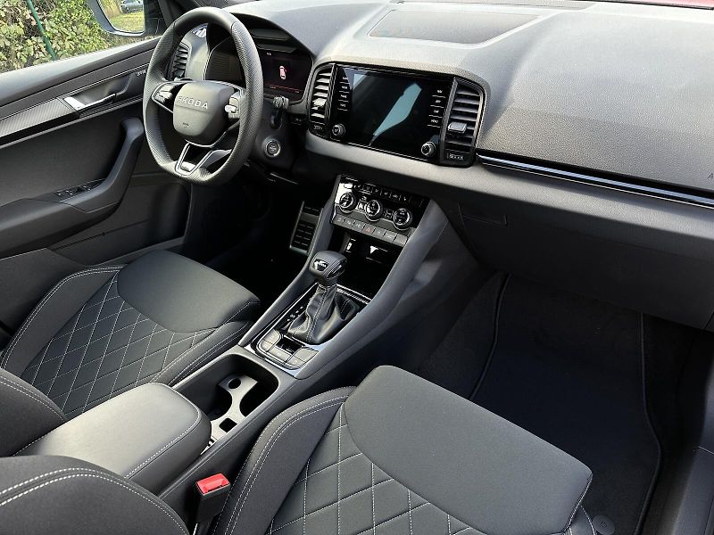 Škoda Karoq 1.5TSi DSG 150PS Sportline Mat - fotka 41 z 46