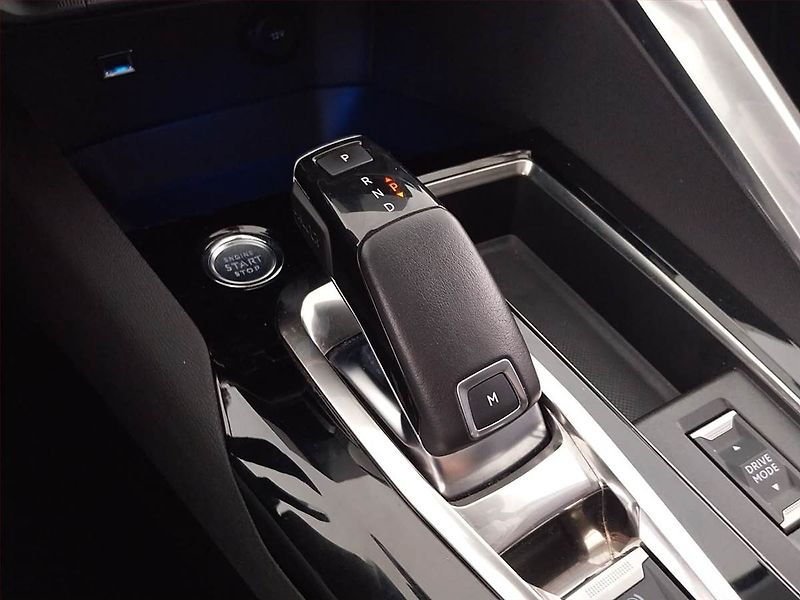 Peugeot 5008 (2021) PureTech 130 - fotka 13 z 23