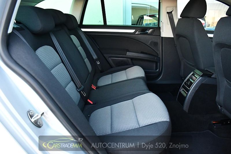 Škoda Superb 2,0TDi TAŽNÉ 2xKOLA - fotka 19 z 49