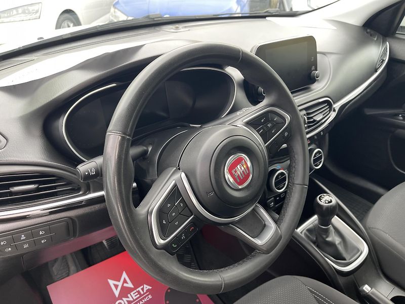 Fiat Tipo 1.0i 74 kW NAVIG-17 ALU-DPH-ČR - fotka 22 z 36