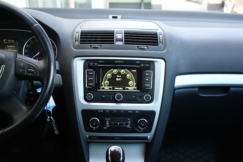 Škoda Octavia 1.8TSi 112kW 4X4 TAŽNÉ - fotka 7 z 35