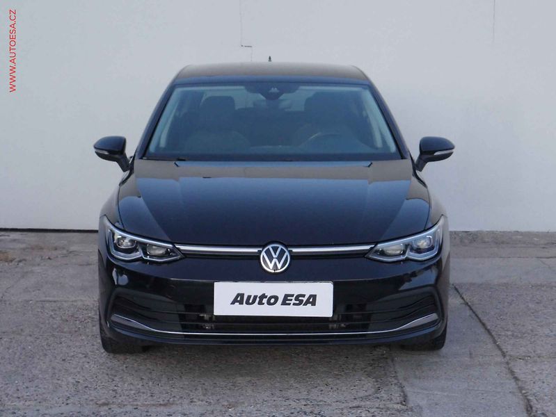 Volkswagen Golf (2021) 1.5TSi, ČR, DSG, LED - fotka 2 z 19