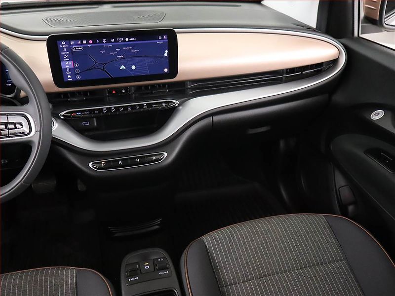 Fiat 500e (2023) 24 kWh, SoH 94%, Automat - fotka 8 z 22