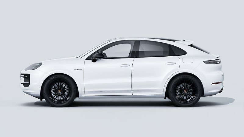 Porsche Cayenne (2026) E-Hybrid Coupe Black Edition - fotka 3 z 5