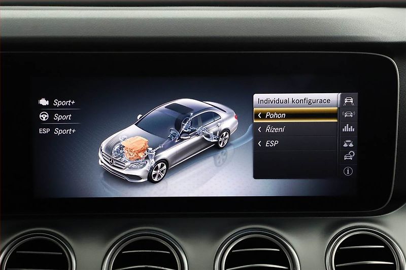 Mercedes-Benz Třídy E (2021) E 220 d - fotka 16 z 26