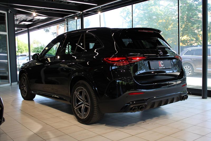 Mercedes-Benz GLC 43 AMG 4MATIC Premium Night/36 - fotka 4 z 39