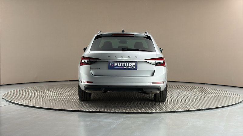 Škoda Superb 2.0 TSI DSG Style Combi - fotka 5 z 30
