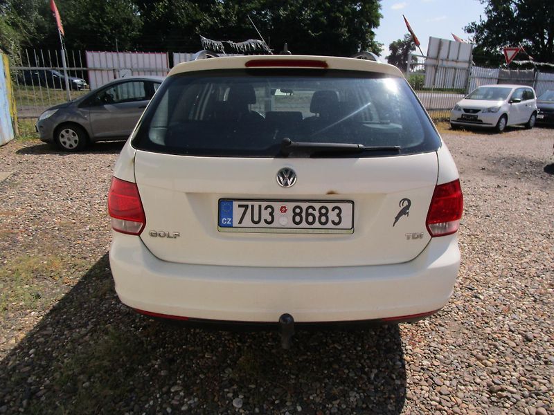 Volkswagen Golf 1,9TDI-77KW - fotka 4 z 14