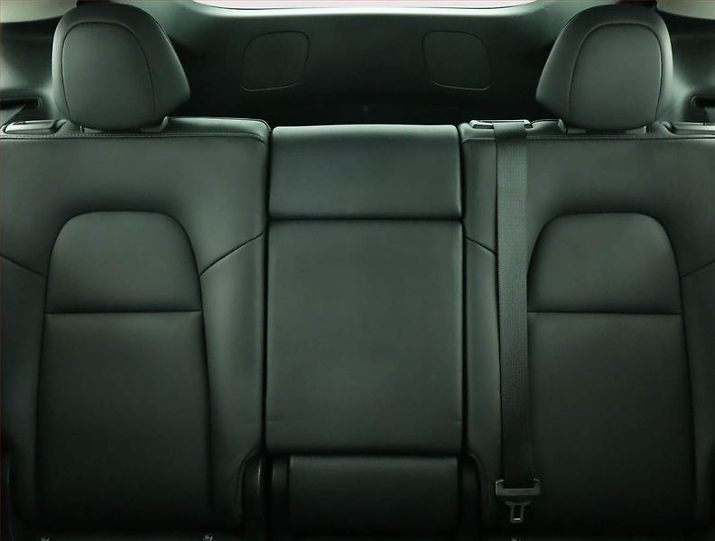Tesla Model Y (2022) Long Range AWD 79kWh, SoH 92% - fotka 10 z 24