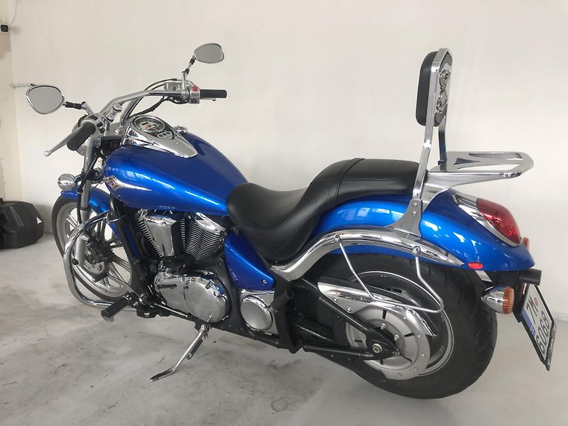 Kawasaki VN 900 Custom - fotka 6 z 19