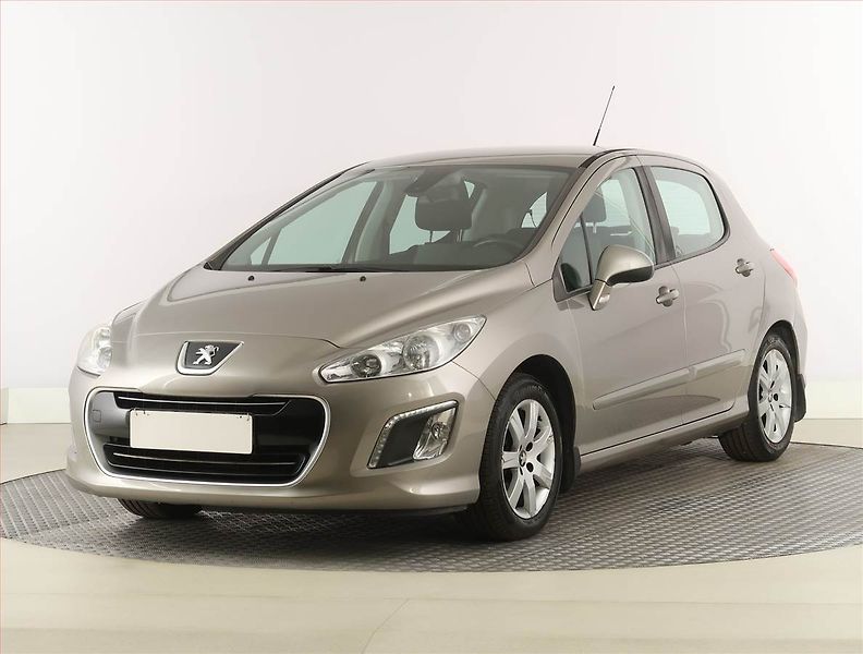 Peugeot 308 (2011) 1.6 HDi, Tempomat - fotka 2 z 18