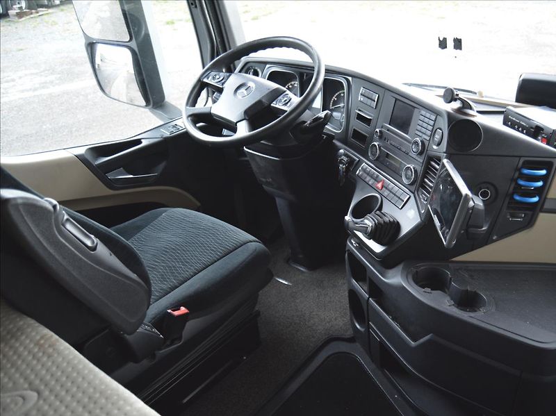 Mercedes-Benz Actros 1845 lowdeck - fotka 7 z 17