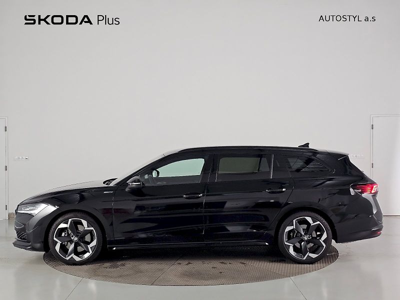 Škoda Superb (2025) 2.0TSi 195kW 4X4 SPORTLINE WEB - fotka 3 z 34