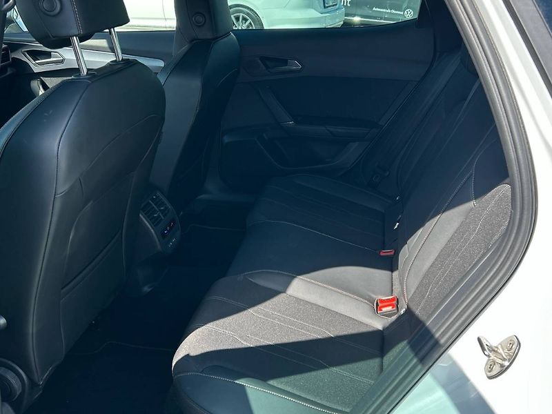 Cupra Formentor (2024) 1.5 eTSI 7DSG REZERVACE - fotka 27 z 30