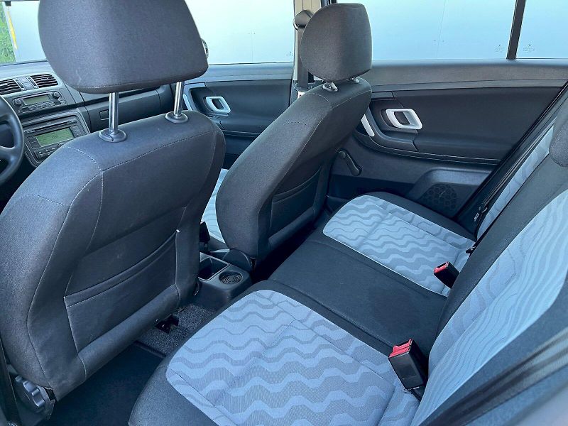 Škoda Fabia (2021) 1.4 16V Ambiente Combi - fotka 6 z 21