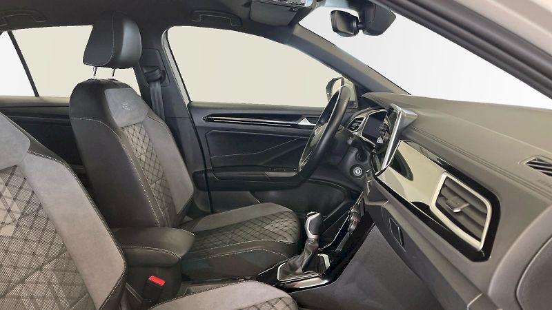 Volkswagen T-Roc (2024) R-Line 1.0 TSI 81kW - fotka 11 z 27