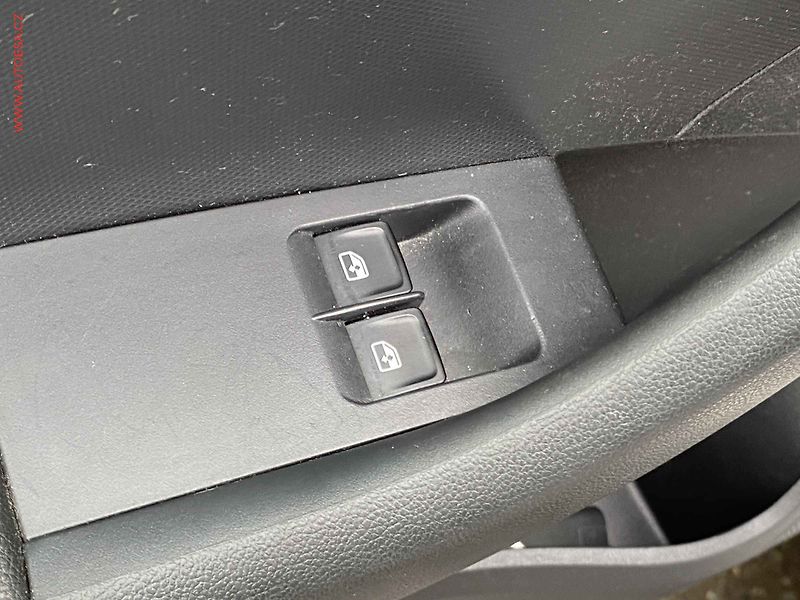Škoda Rapid (2017) 1.0TSi, ČR, servis.kniha, AC - fotka 11 z 16